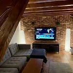 Oldtown Guesthouse Cologne I 100Qm I 10M From Rhine